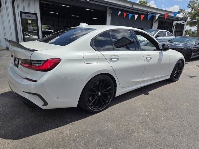 Used 2021 BMW 330i Sedan w/ M Sport Package RWD image 23