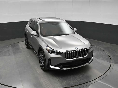 Used 2025 BMW X1 xDrive28i w/ Technology Package AWD/4WD image 29