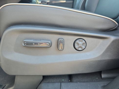 New 2026 Honda Odyssey Touring image 18