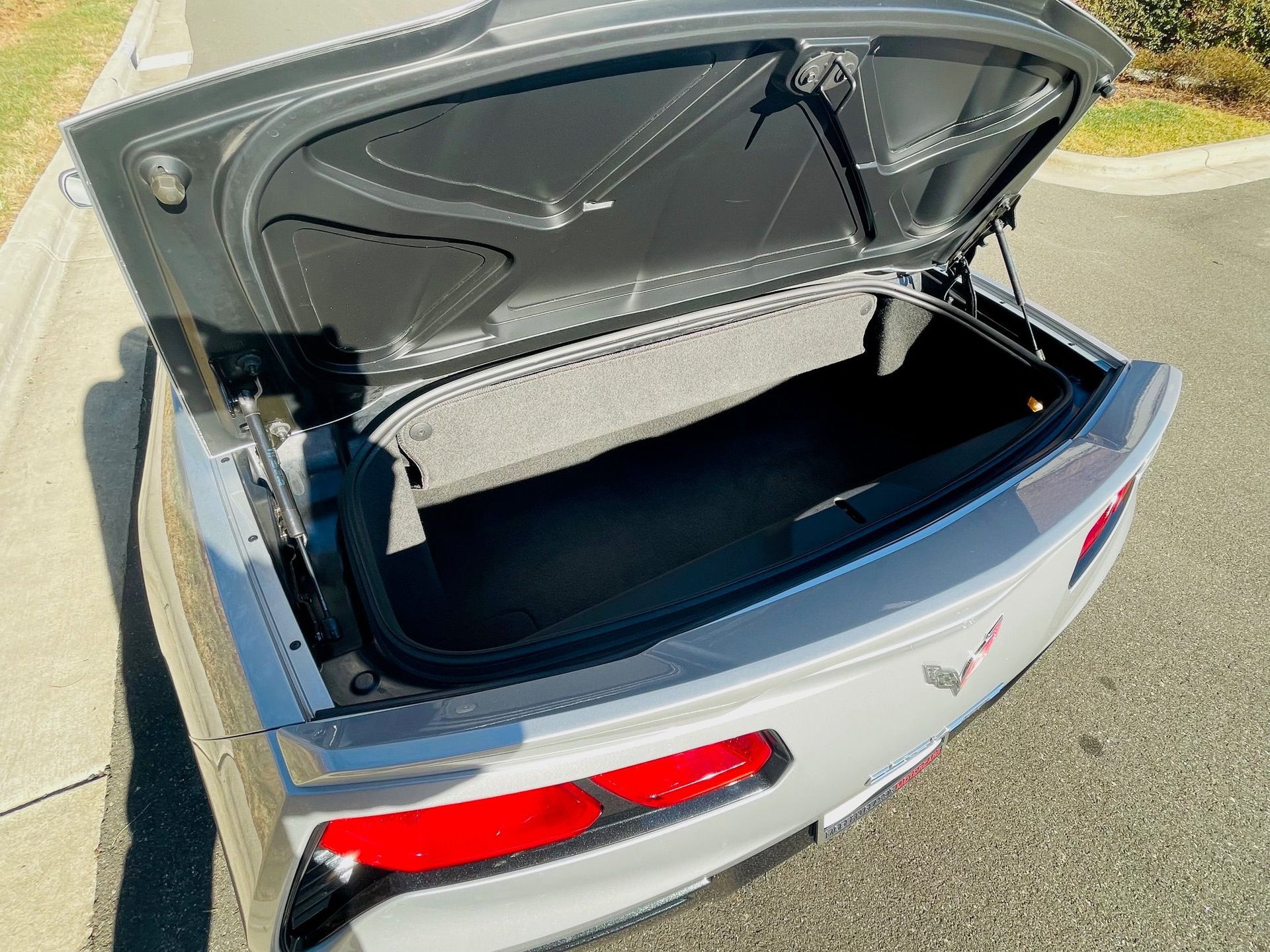 Used 2015 Chevrolet Corvette Stingray Convertible w/ 2LT Preferred Equipment Group RWD image 59