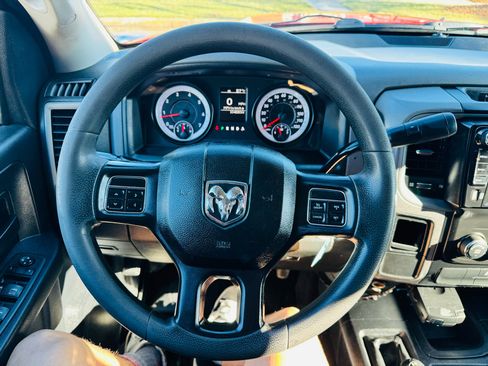 Used 2015 RAM 2500 Tradesman w/ Chrome Appearance Group image 11