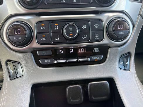 Used 2018 Chevrolet Tahoe LT w/ Luxury Package AWD/4WD image 22