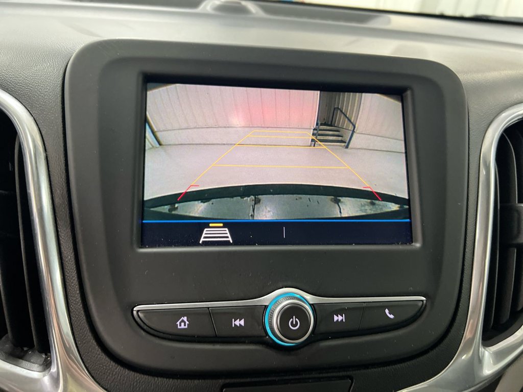Used 2020 Chevrolet Equinox LS FWD image 15