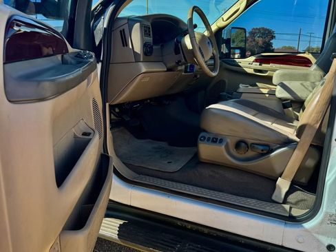 Used 2004 Ford Excursion Eddie Bauer image 12