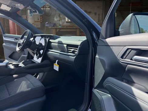 New 2026 GMC Terrain Elevation w/ Black Edition AWD/4WD image 17