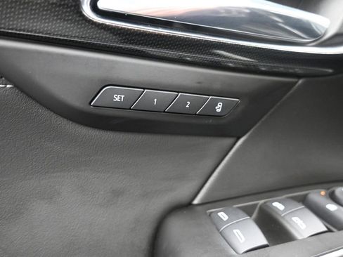Used 2021 Buick Envision Essence AWD/4WD image 15