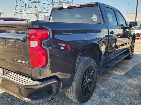 Used 2023 Chevrolet Silverado 1500 Custom image 5
