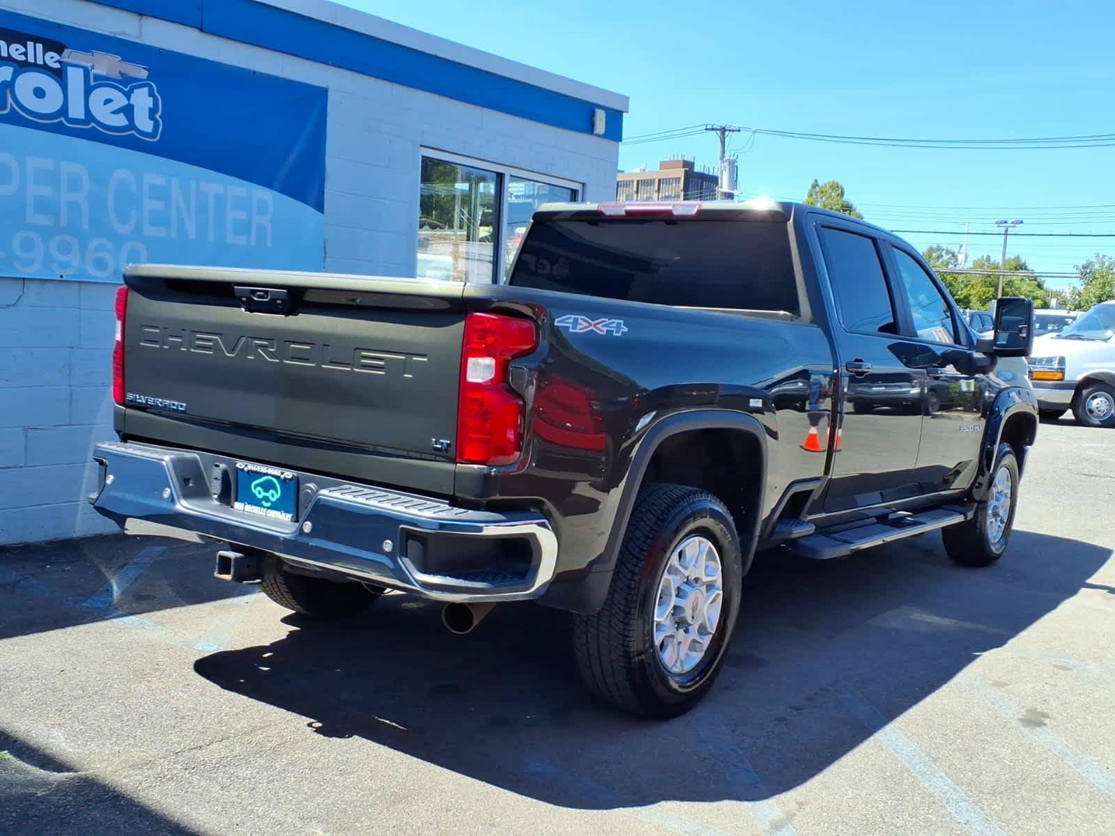 Used 2022 Chevrolet Silverado 3500 LT w/ All Star Edition AWD/4WD image 6