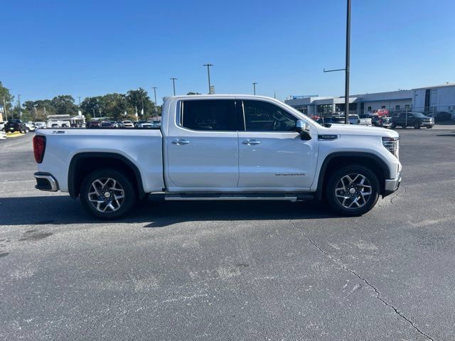Used 2023 GMC Sierra 1500 SLT w/ SLT Premium Package AWD/4WD image 5