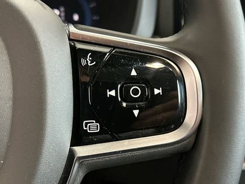 Certified 2023 Volvo XC60 B5 Plus image 14