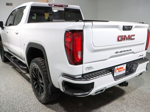 Used 2023 GMC Sierra 1500 AT4 w/ AT4 Preferred Package image 10