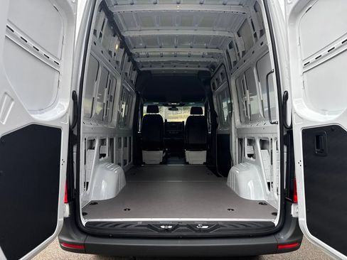 New 2025 Mercedes-Benz Sprinter 2500 image 27