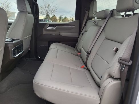 New 2026 GMC Sierra 1500 SLT w/ SLT Premium Package image 4