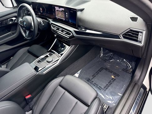 Used 2024 BMW 230i Coupe w/ M Sport Package RWD image 13
