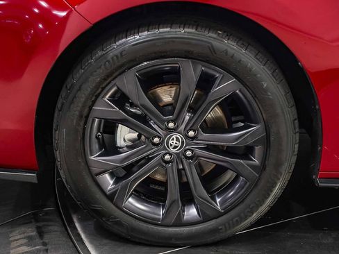 Used 2025 Toyota Sienna XSE image 11