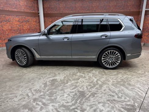 New 2026 BMW X7 xDrive40i image 2