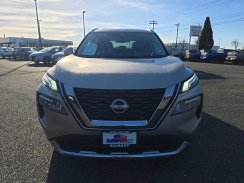 Used 2023 Nissan Rogue Platinum w/ Platinum Premium Package image 8
