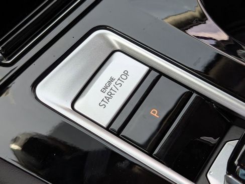 New 2026 Volkswagen Atlas SE image 15