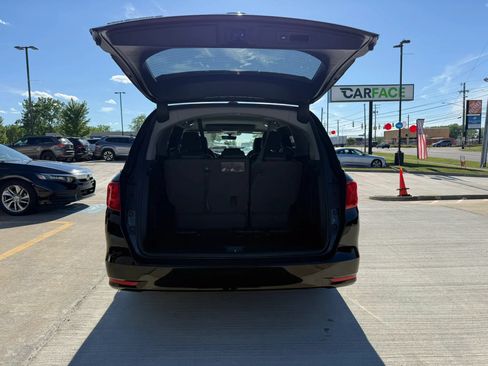 Used 2018 Honda Odyssey EX-L image 12