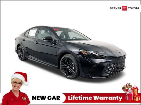 New 2026 Toyota Camry Hybrid image 1