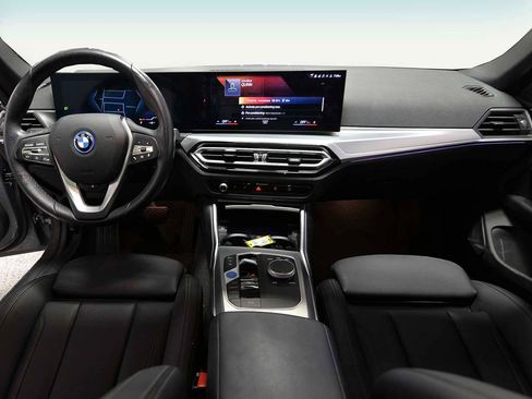 Certified 2023 BMW i4 eDrive35 w/ Premium Package image 12