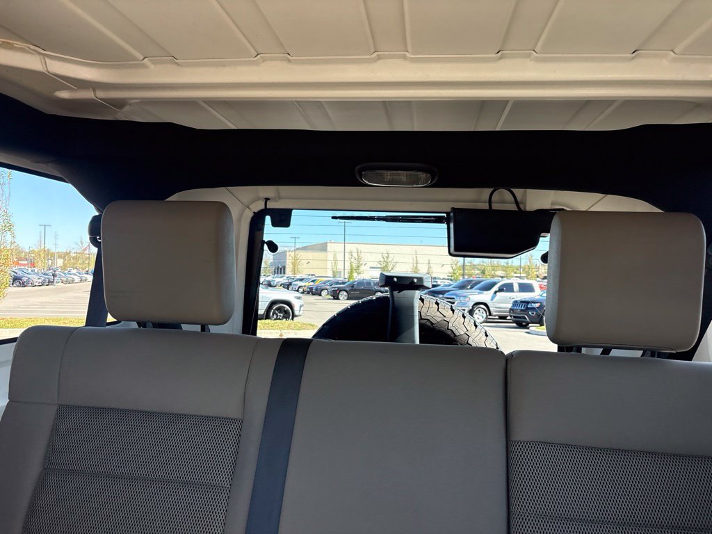 Used 2008 Jeep Wrangler Unlimited Rubicon w/ Dual Top Group AWD/4WD image 57
