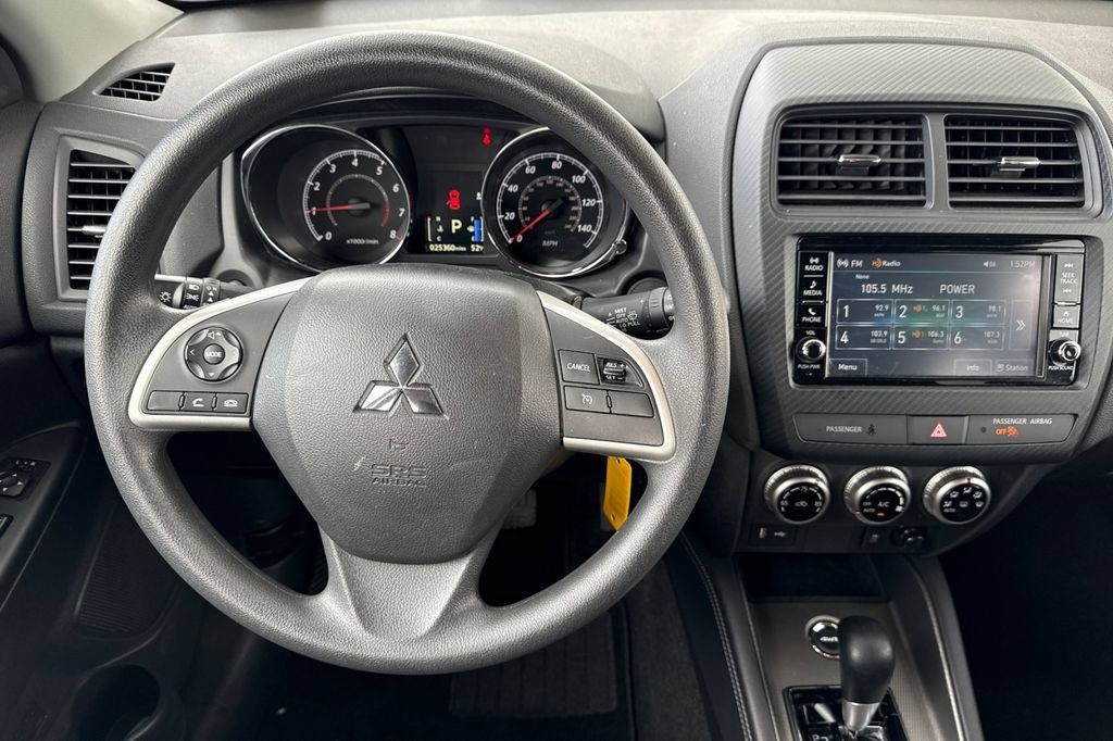 Used 2025 Mitsubishi Outlander Sport ES AWD/4WD image 16