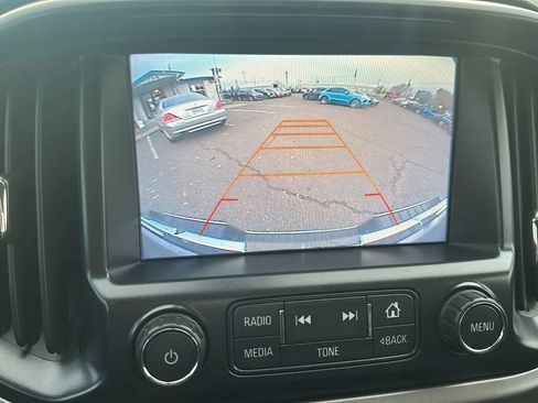 Used 2016 GMC Canyon SLE w/ All Terrain Adventure Package AWD/4WD image 17
