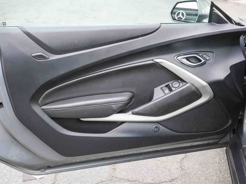 Used 2020 Chevrolet Camaro LT image 20