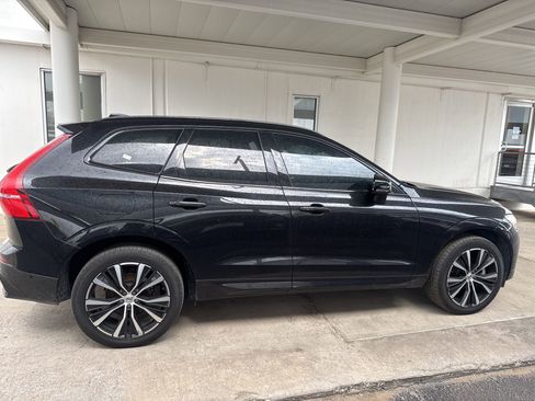 Certified 2024 Volvo XC60 B5 Plus w/ Protection Package Premier AWD/4WD image 4