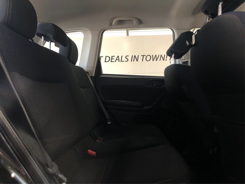 Used 2017 Subaru Forester 2.5i w/ Alloy Wheel Package AWD/4WD image 10
