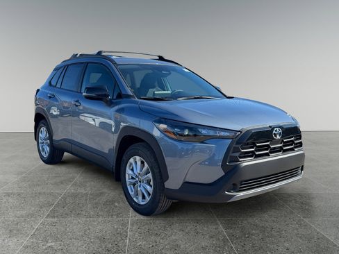 New 2026 Toyota Corolla Cross LE image 7