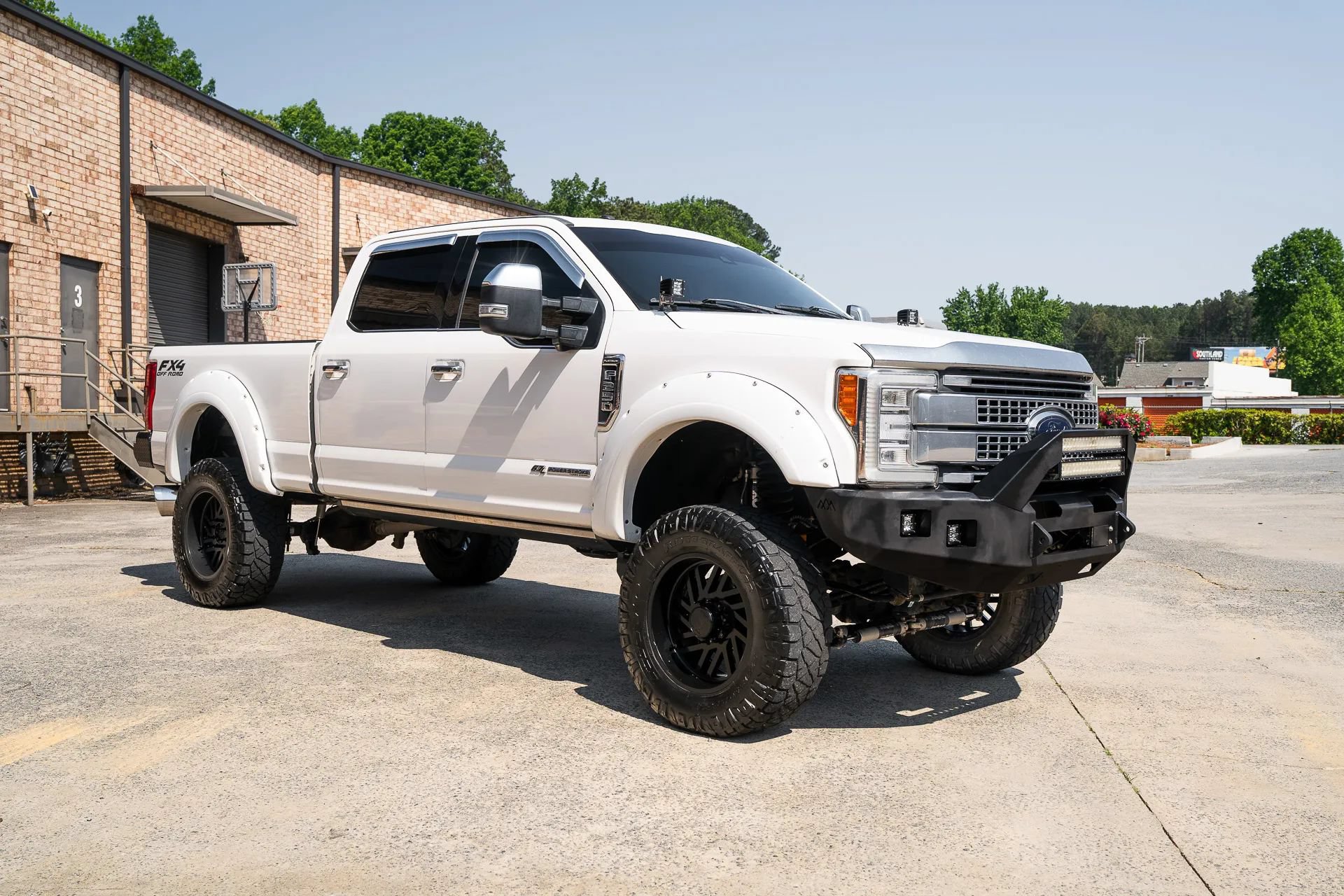 Used 2017 Ford F250 Platinum w/ Platinum Ultimate Package AWD/4WD image 12