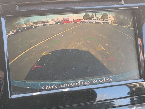 Used 2021 Nissan Rogue Sport SV image 16