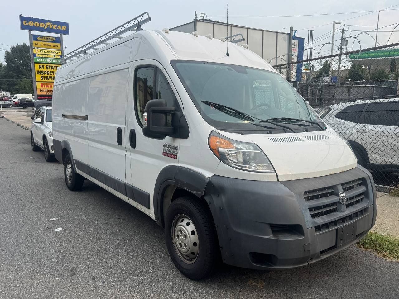 Used 2018 RAM ProMaster 3500 FWD image 3