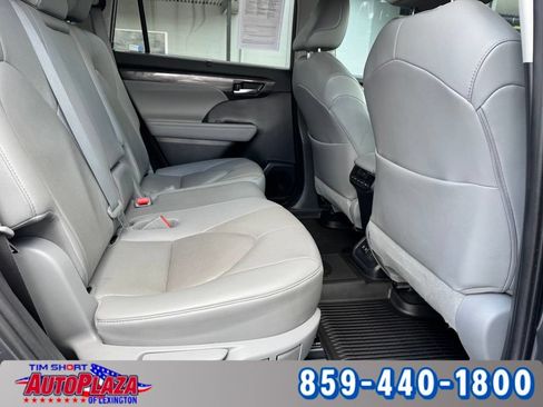 Used 2020 Toyota Highlander Limited AWD/4WD image 48