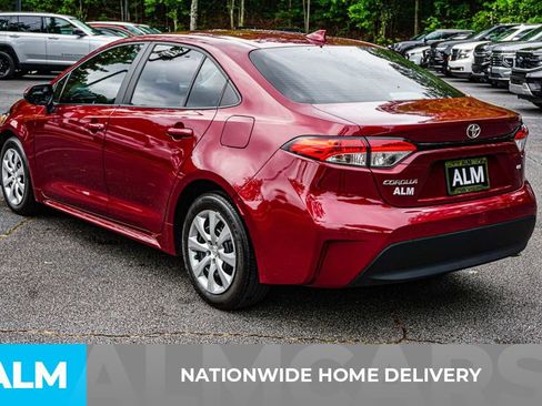 Used 2024 Toyota Corolla LE FWD image 5