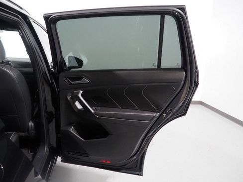 Used 2024 Volkswagen Tiguan SE R-Line w/ MDO Package, Three-Row image 53