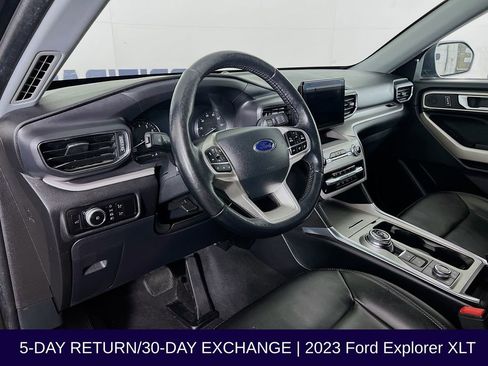 Used 2023 Ford Explorer XLT w/ Equipment Group 202A image 11