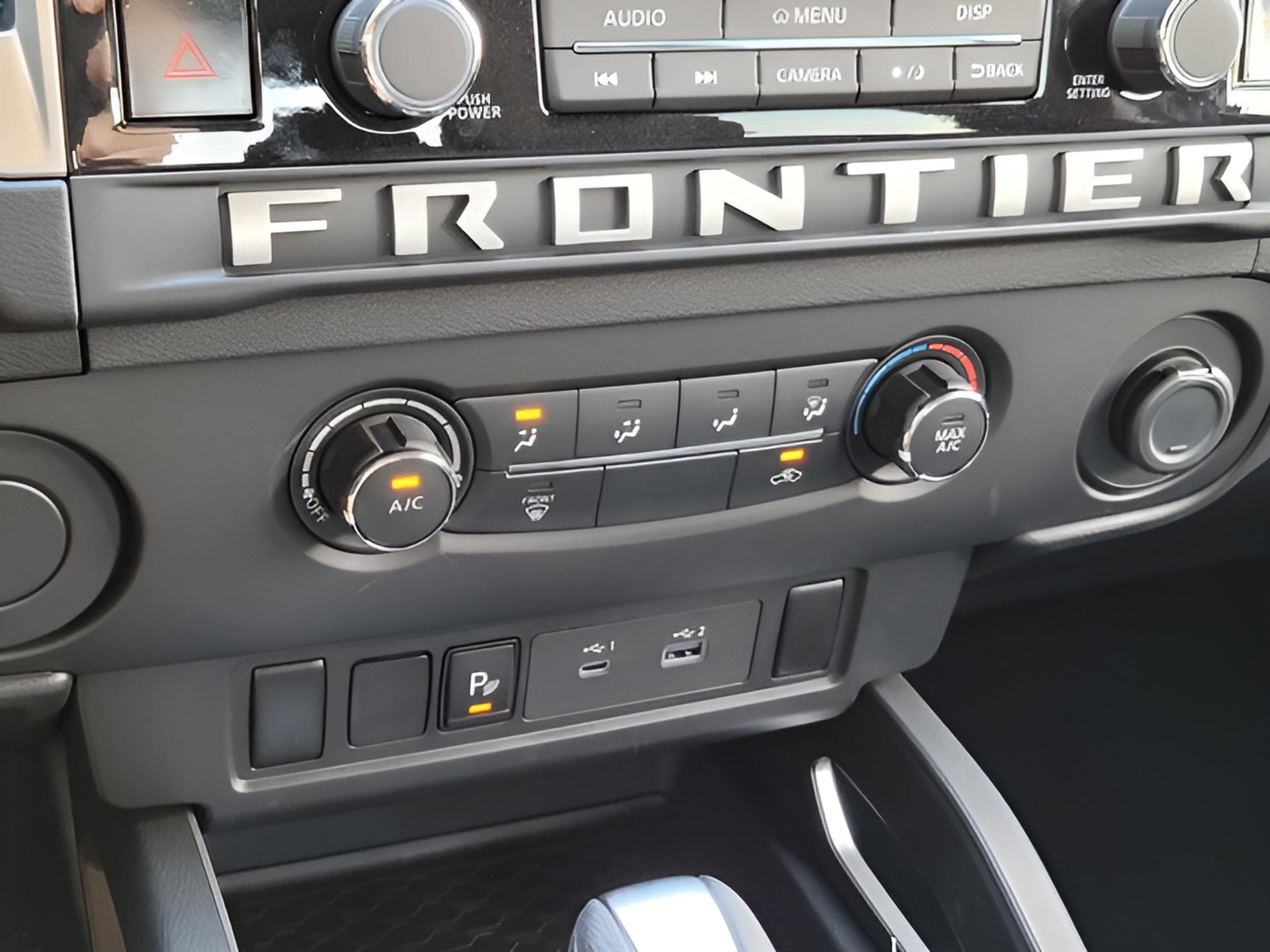 Used 2026 Nissan Frontier SV w/ Tow Package RWD image 19