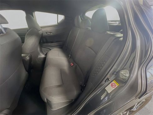 Used 2018 Toyota C-HR XLE image 25