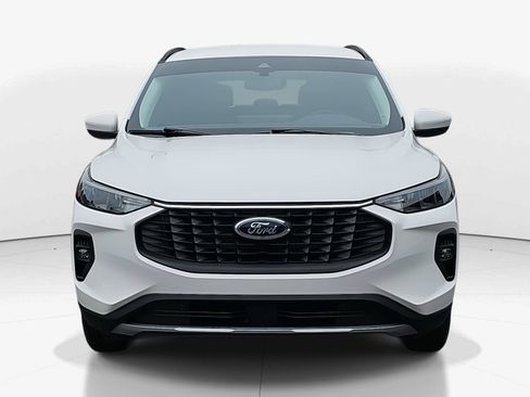 Used 2025 Ford Escape SE image 8