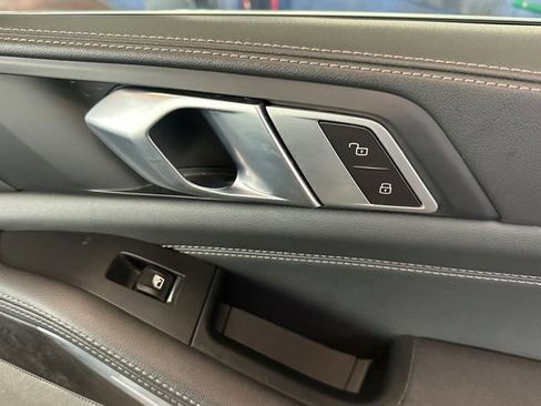 Used 2024 BMW X5 xDrive40i image 21