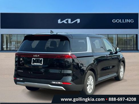 Certified 2024 Kia Carnival LX FWD image 3