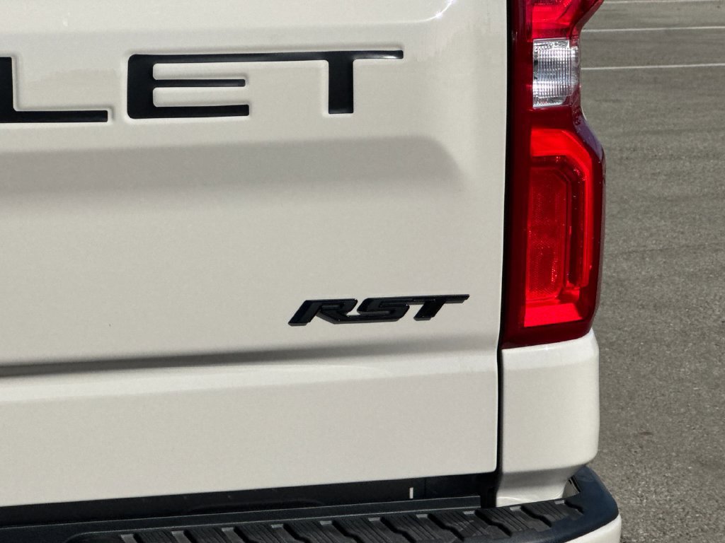 New 2026 Chevrolet Silverado 1500 RST w/ LPO, Dark Essentials Package RWD image 23