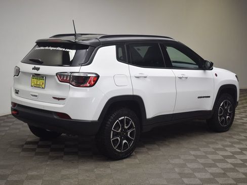 New 2026 Jeep Compass Trailhawk AWD/4WD image 5