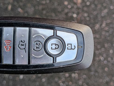 Certified 2023 Ford Explorer Limited w/ Limited Technology Package image 34