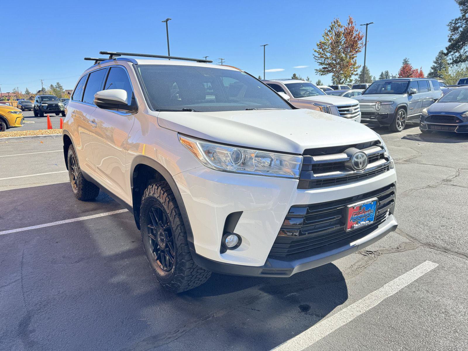 Used 2019 Toyota Highlander XLE AWD/4WD image 7