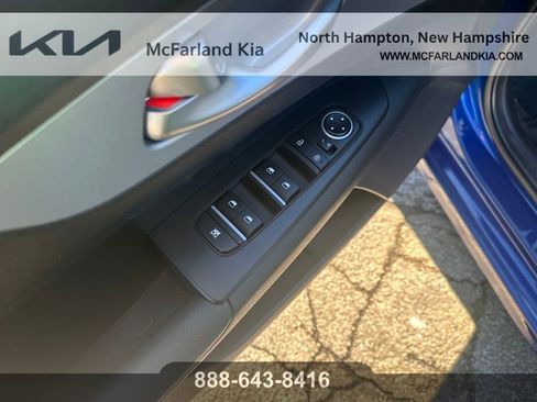 Used 2024 Kia Forte LXS image 13