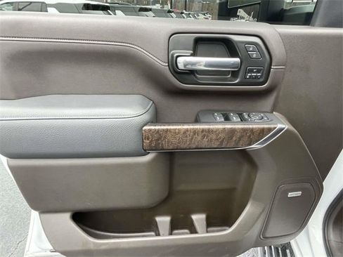 Certified 2022 GMC Sierra 2500 Denali w/ Denali Ultimate Package image 18